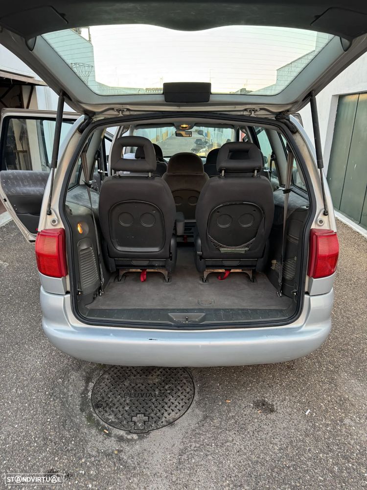 SEAT Alhambra 1.9 TDI Confort - 4