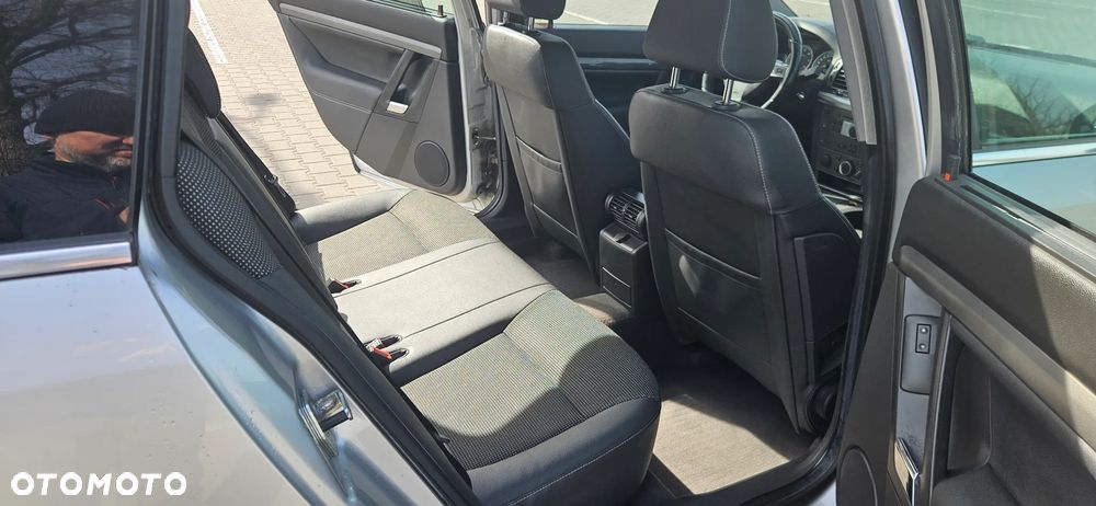 Opel Vectra 1.9 CDTI Cosmo - 10