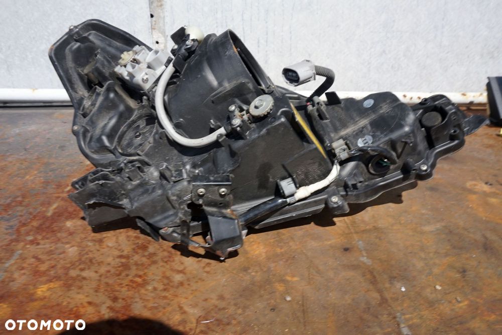 LAMPA PRZEDNIA LEWA IS III E3 XENON LEXUS 2013-2017 - 6