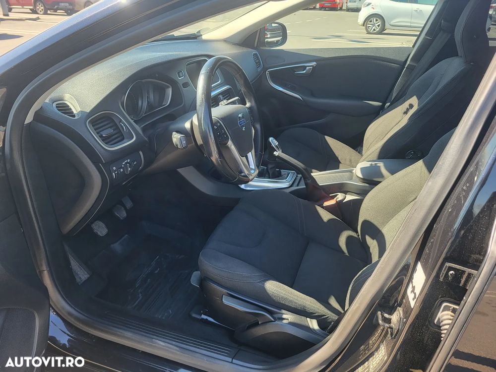 Volvo V40 D3 - 9