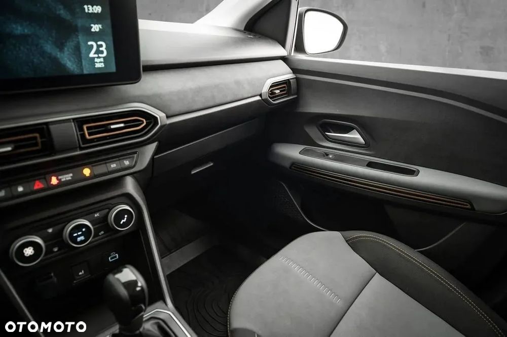 Dacia Jogger Hybrid 140 (7-Sitzer) Extreme - 11