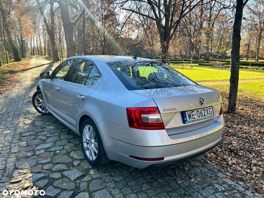 Skoda Octavia 2.0 TDI SCR Style DSG - 11
