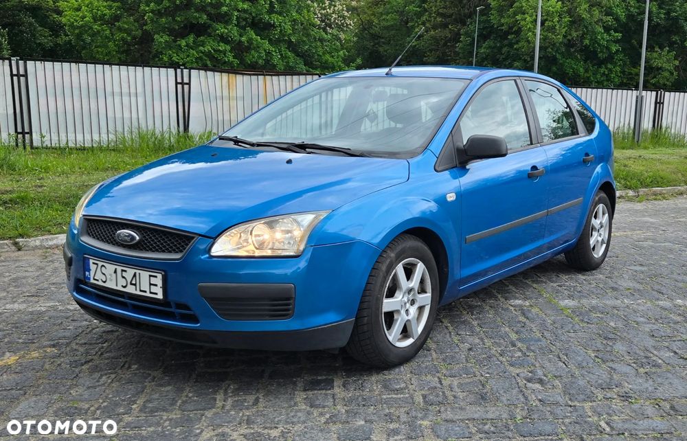 Ford Focus 1.6 16V Fun - 10