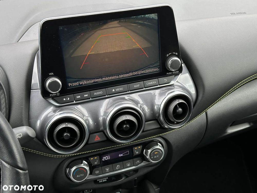Nissan Juke 1.0 DIG-T Kiiro - 10