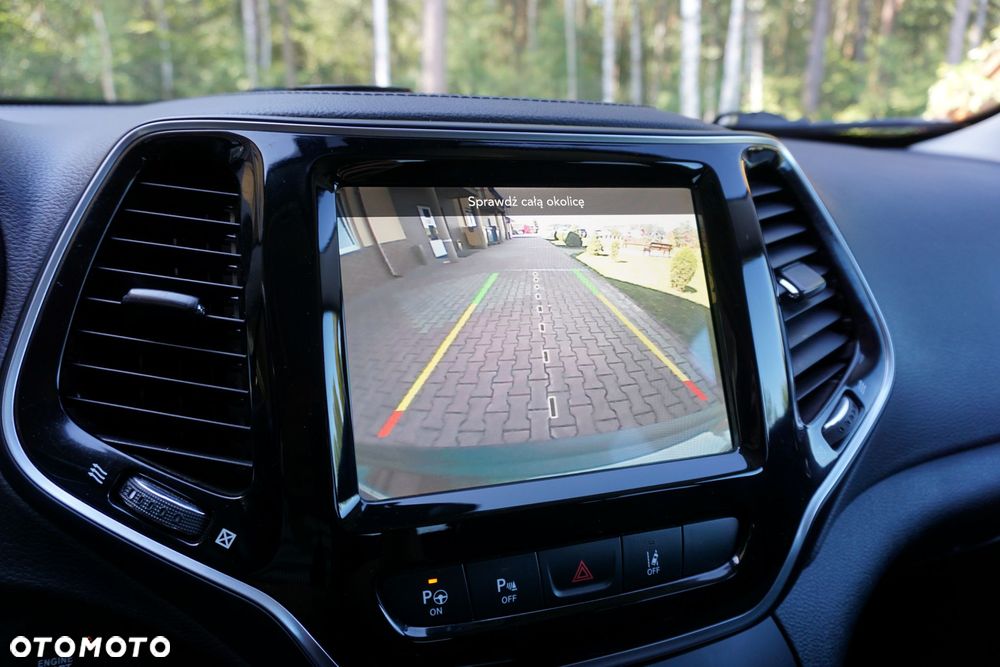 Jeep Cherokee 3.2 V6 Active Drive I Limited - 24