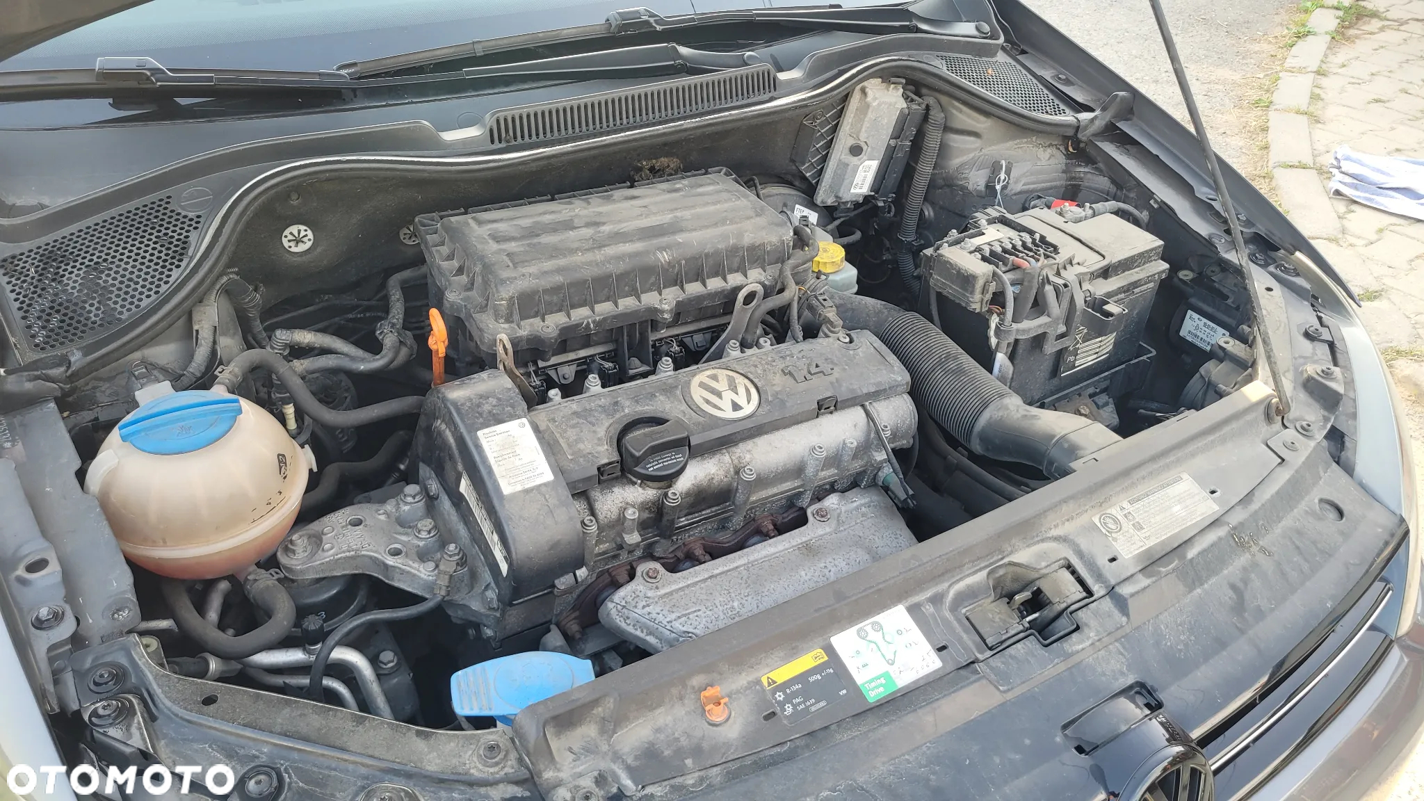 Volkswagen Polo - 2