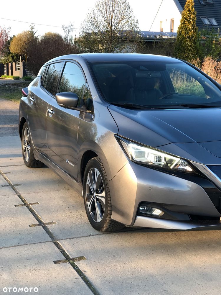 Nissan Leaf 40 kWh Tekna - 9