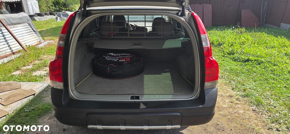 Volvo XC 70 2.5T AWD Momentum - 9