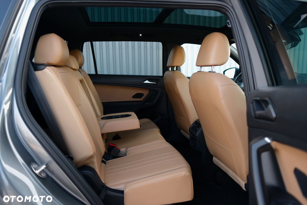 Volkswagen Tiguan - 32