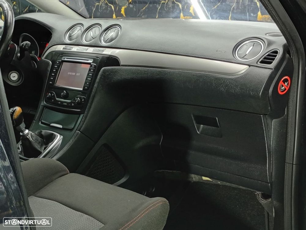 Ford S-Max 1.6 TDCi Trend Busine.7L - 24