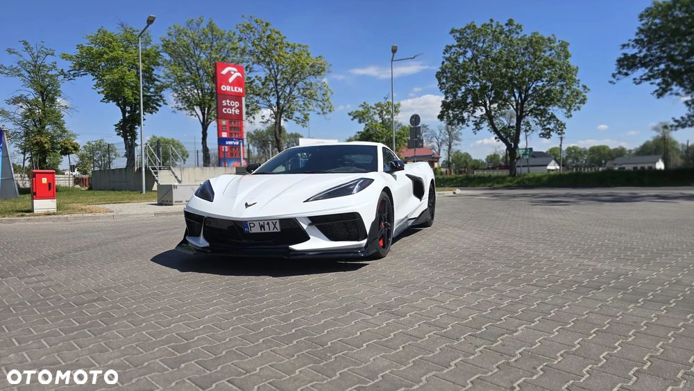 Chevrolet Corvette - 2