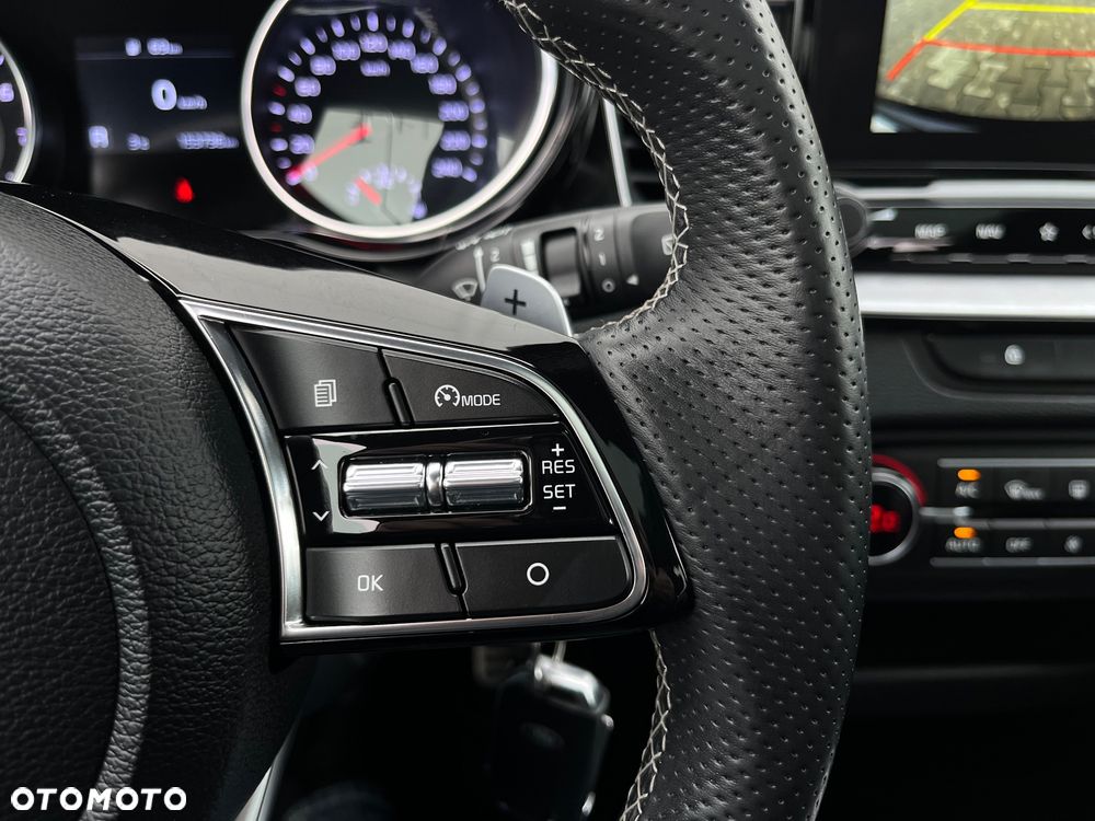 Kia ProCeed 1.5 T-GDI DCT7 OPF GT LINE - 33