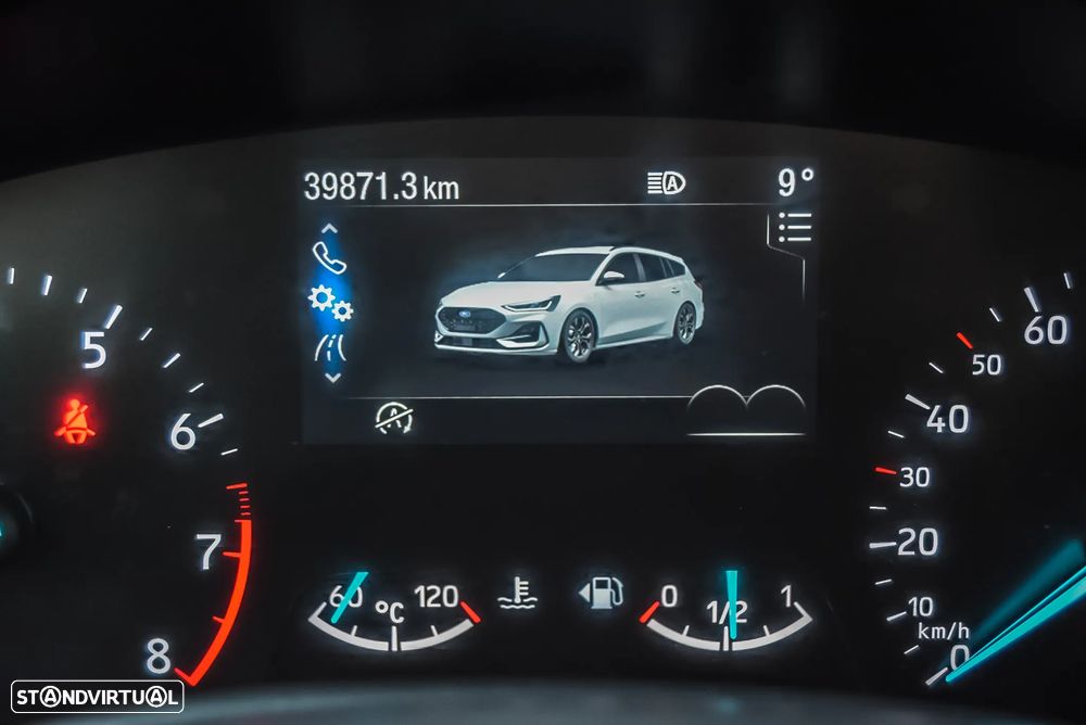 Ford Focus SW 1.0 EcoBoost MHEV ST-Line - 30