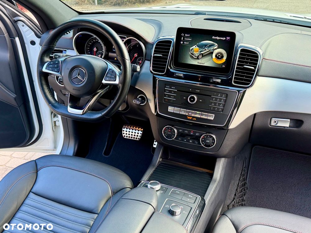 Mercedes-Benz GLE 350 d 4-Matic - 24