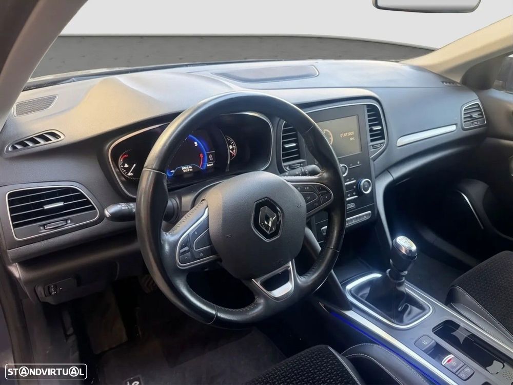 Renault Mégane Sport Tourer ENERGY TCe 130 INTENS - 4