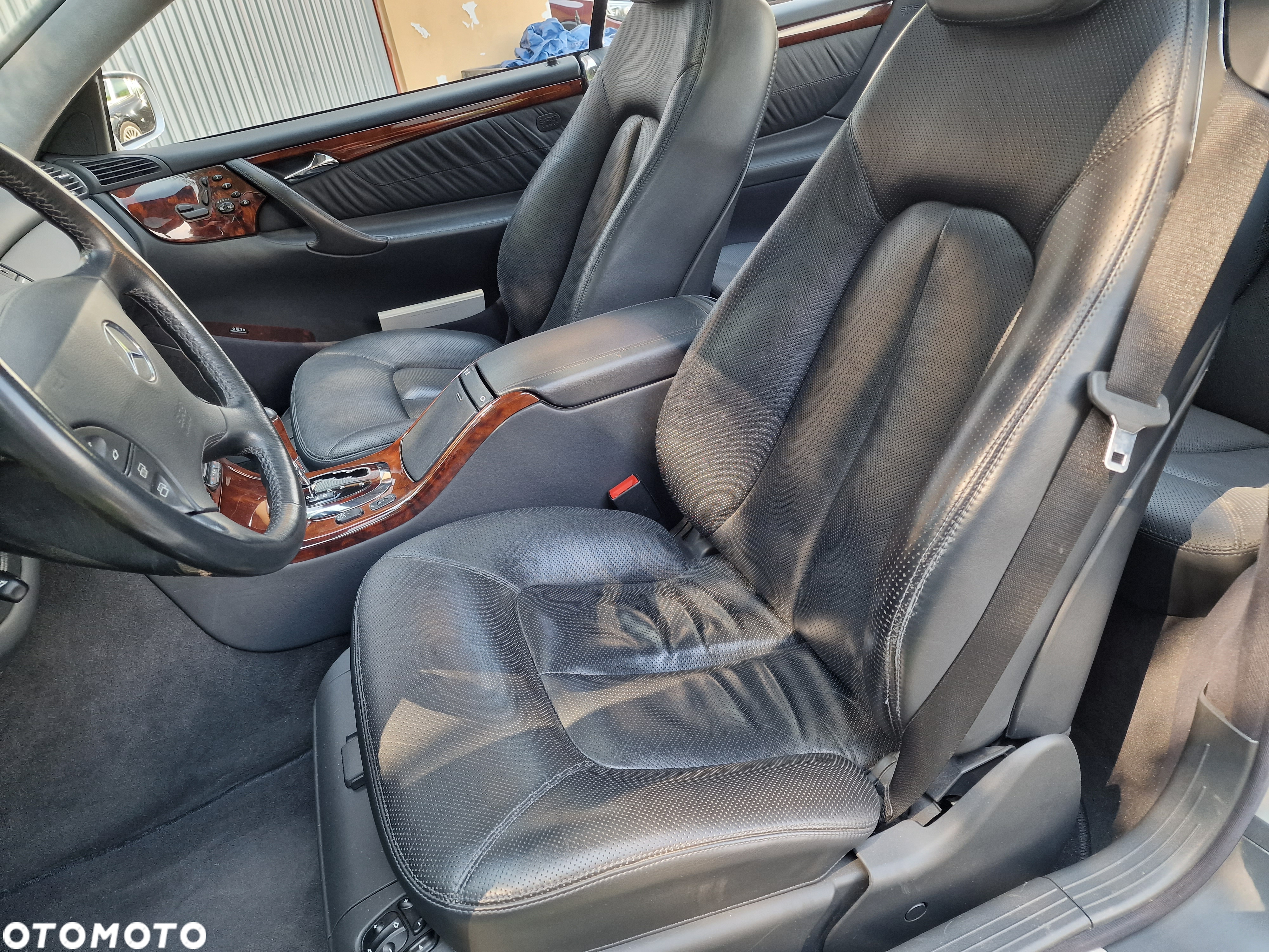 Mercedes-Benz CL 500 - 24