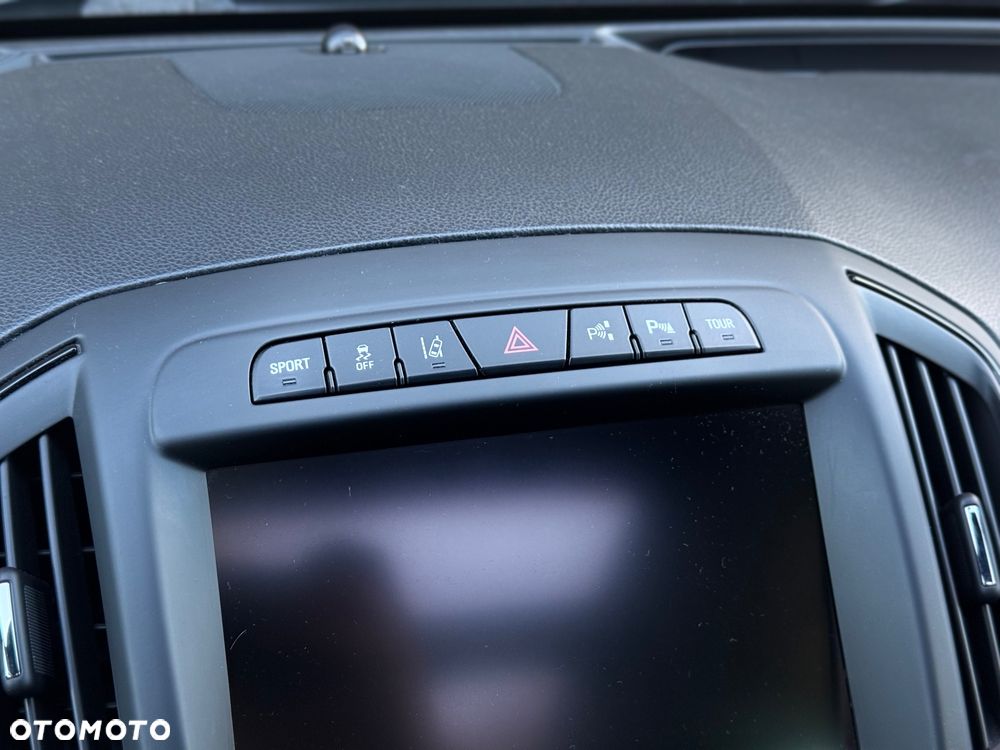 Opel Insignia - 12