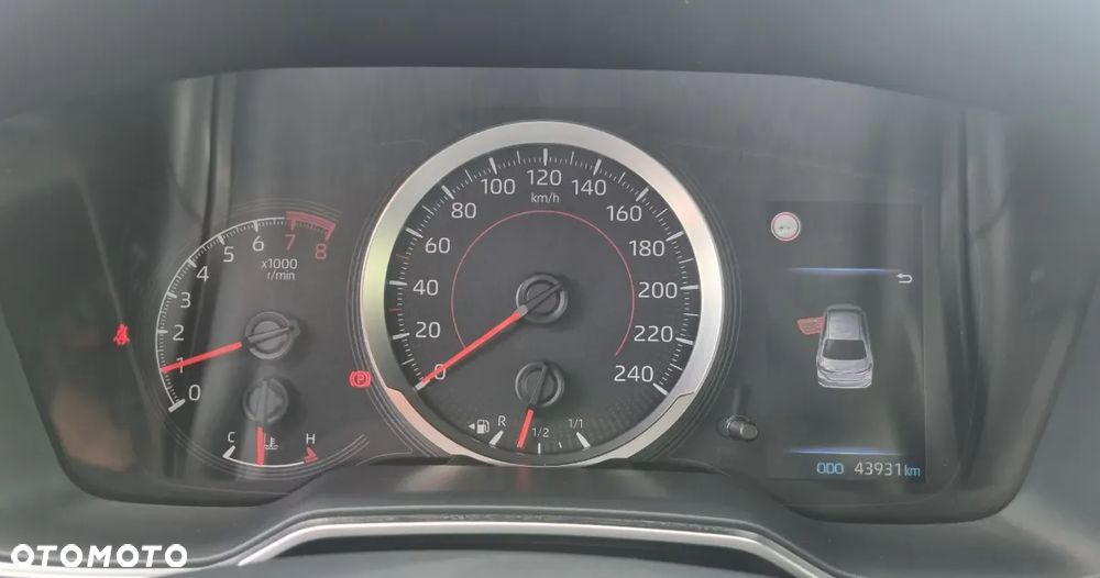 Toyota Corolla - 11