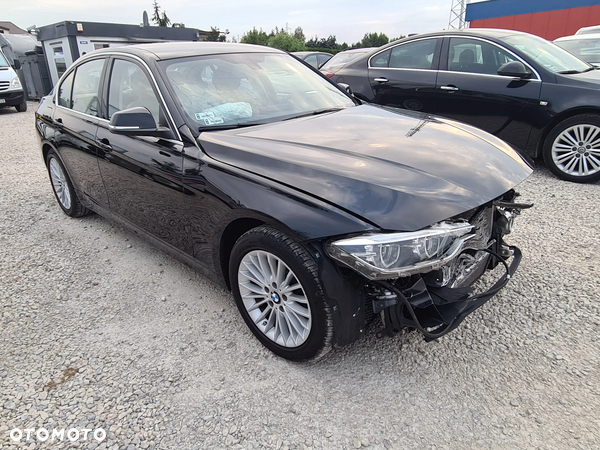BMW Seria 3 318i GPF Luxury Line