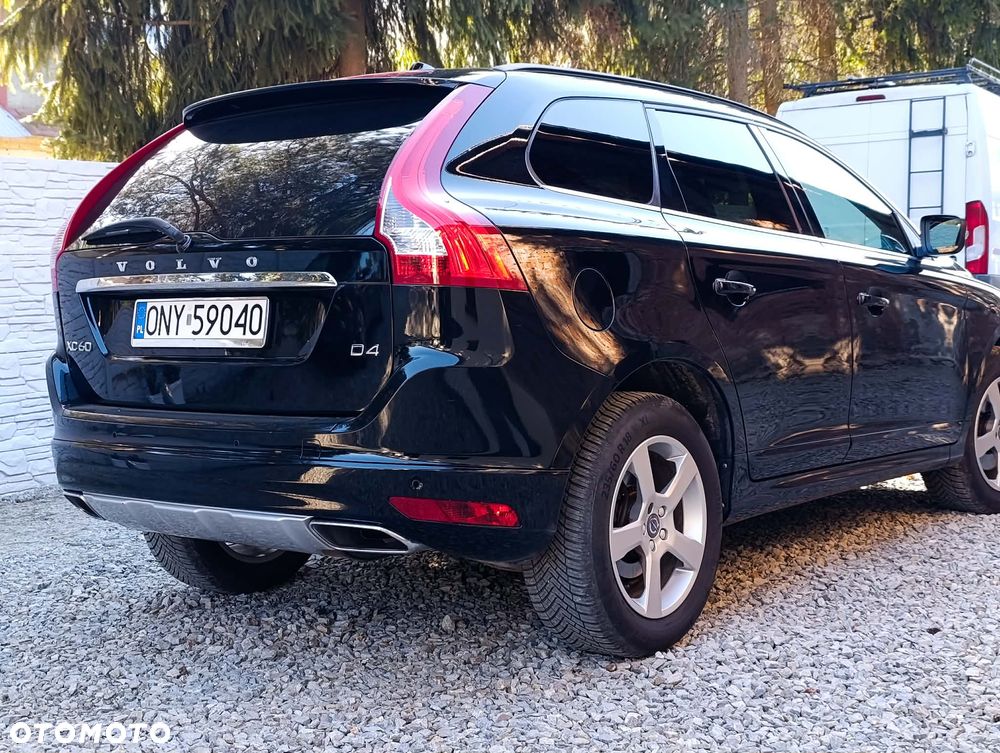 Volvo XC 60 D4 Momentum - 6