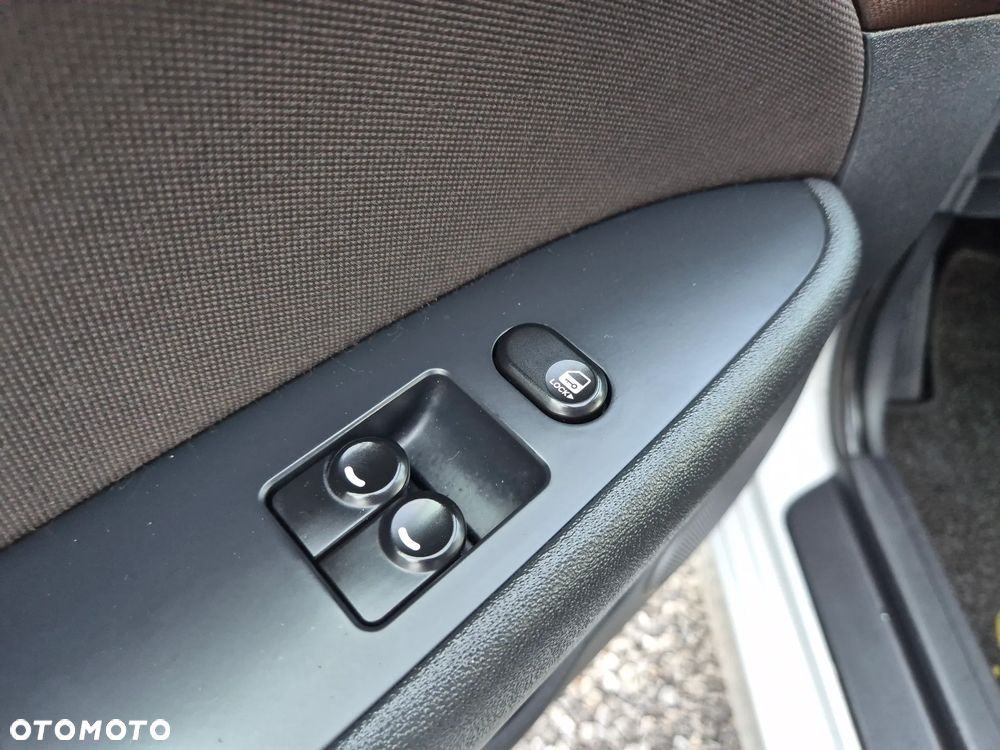 Hyundai i30 1.4 Blue Comfort - 35