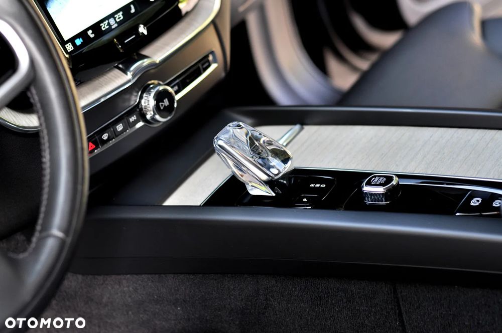 Volvo XC 60 B4 D AWD Geartronic Inscription - 19