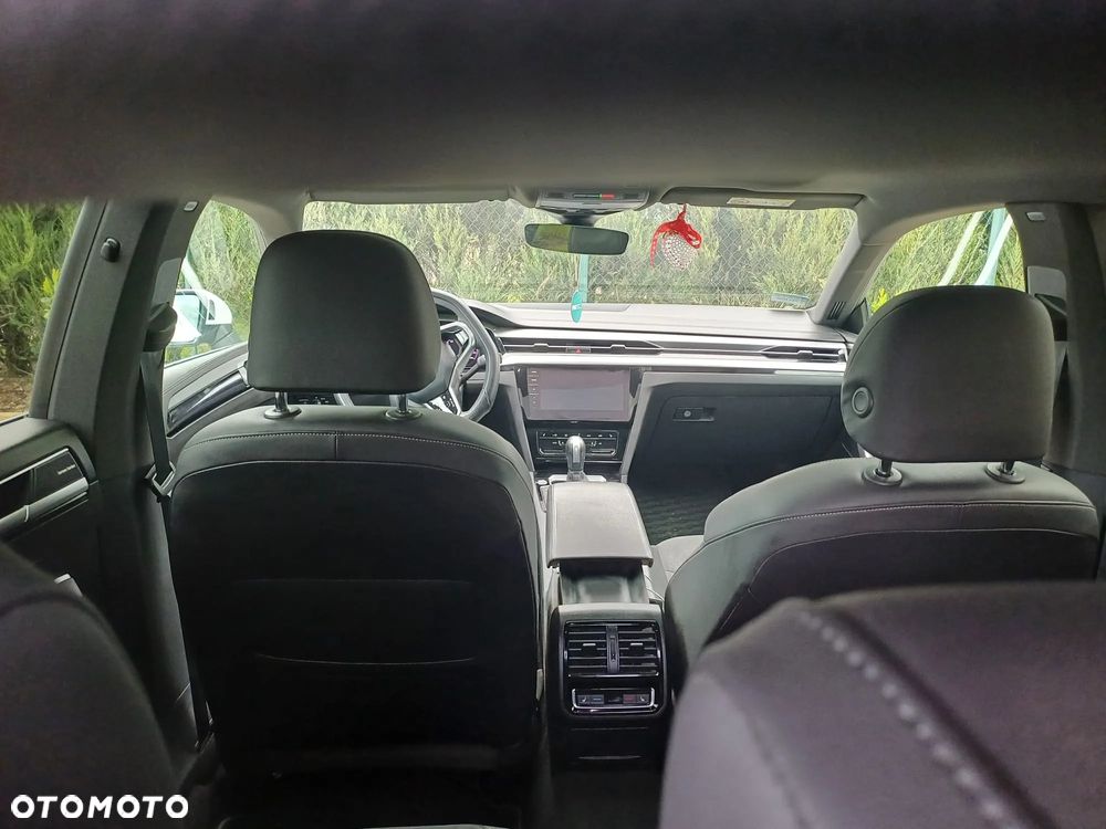 Volkswagen Arteon 2.0 TDI R-Line DSG - 10