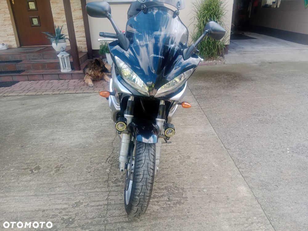 Yamaha FZ6 - 1