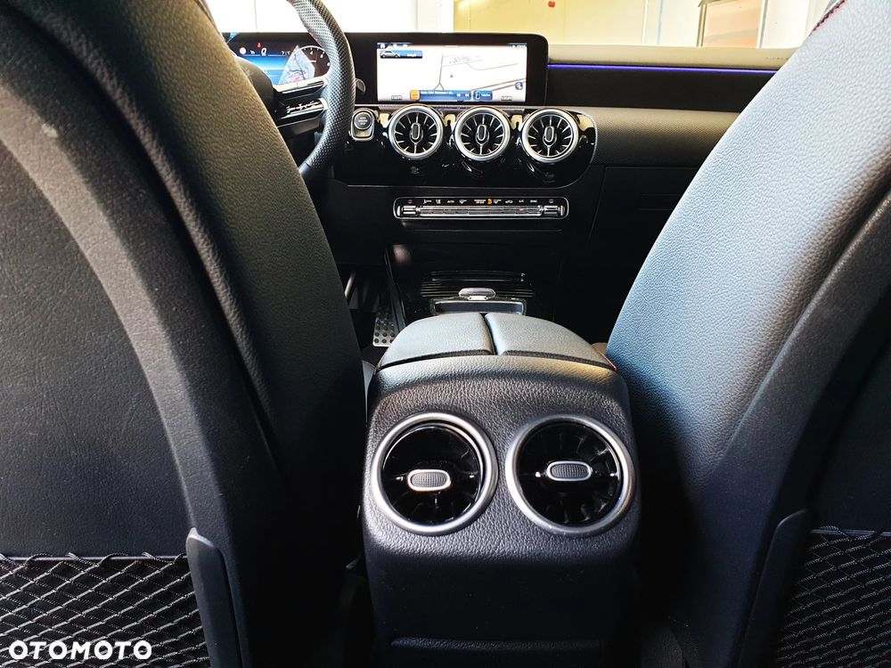 Mercedes-Benz Klasa A 200 7G-DCT Edition AMG Line - 14