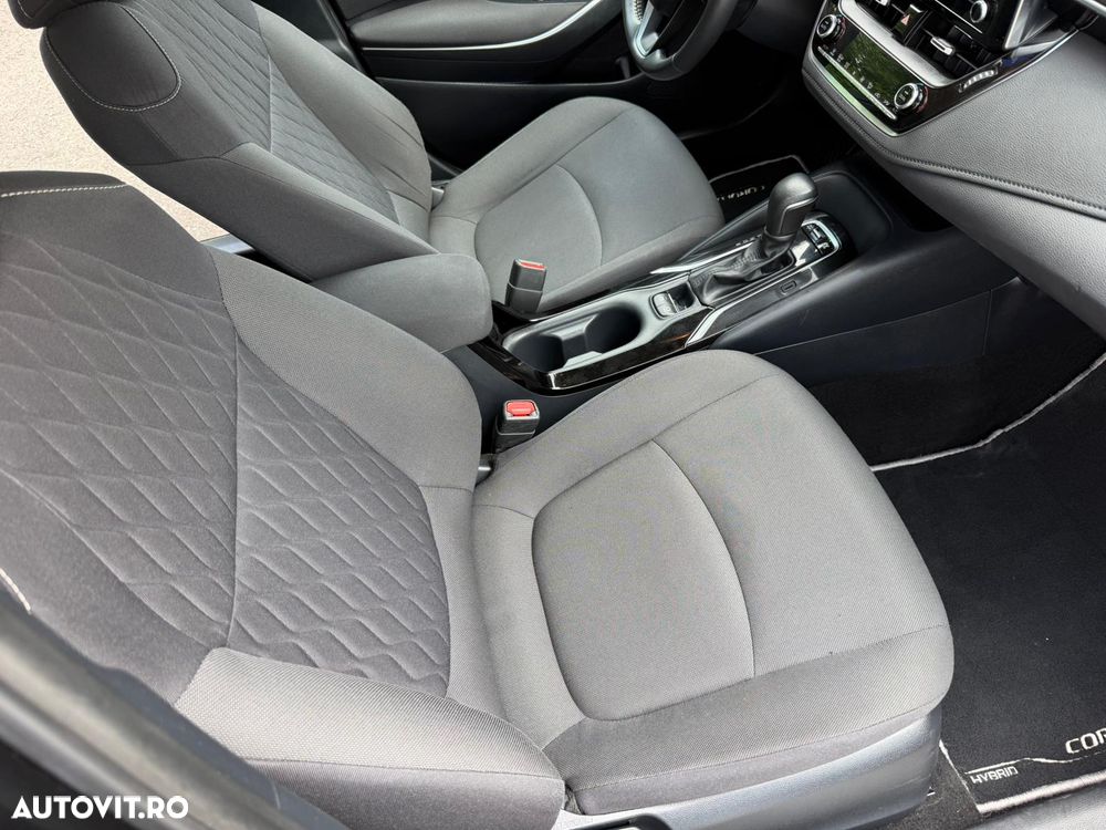 Toyota Corolla 1.8 HSD Dynamic - 17