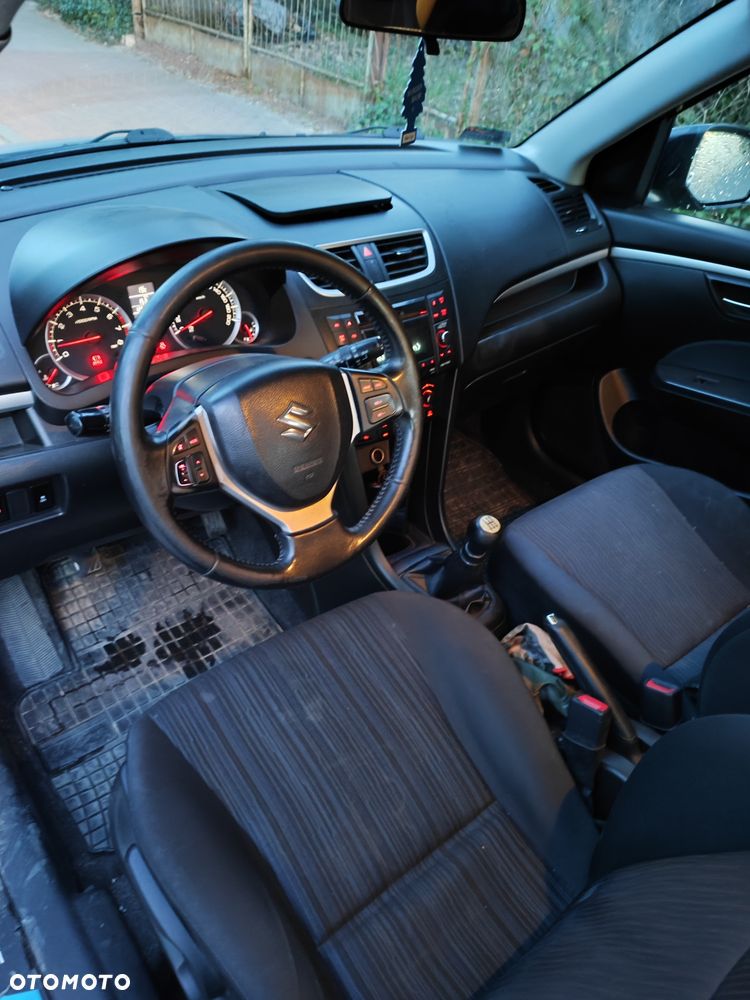 Suzuki Swift - 7