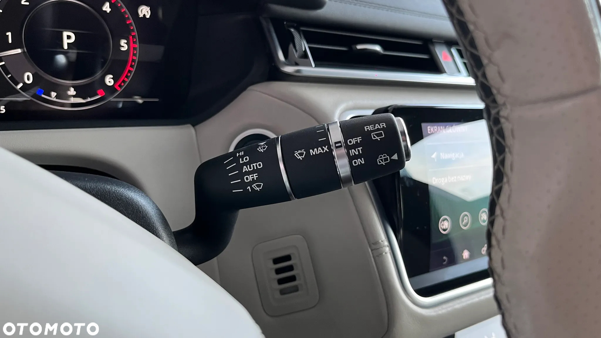 Land Rover Range Rover Velar 3.0 SD6 R-Dynamic HSE - 13
