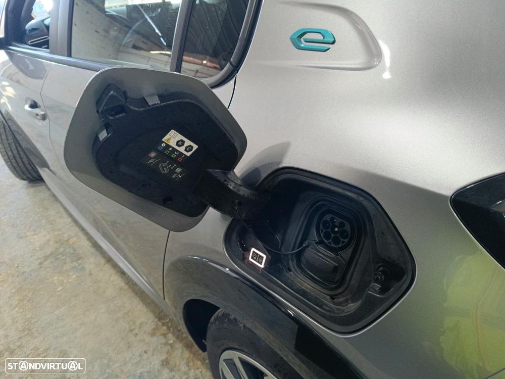 Peugeot e-208 50 kWh Active Pack - 11