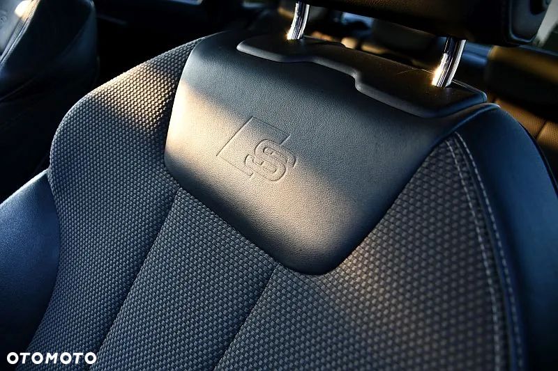 Audi A4 Limousine 2.0 TFSI ultra S tronic sport - 17