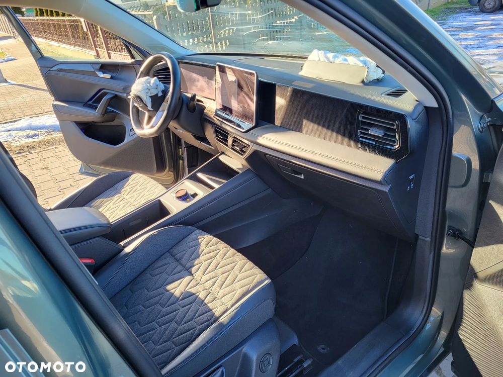 Volkswagen Tiguan - 32