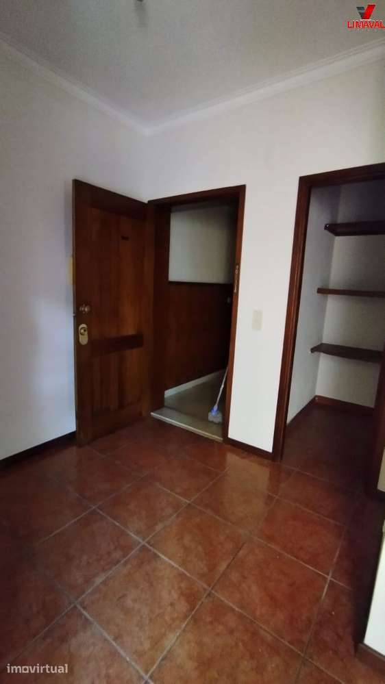 T2 em São Vítor com Garagem Fechada - Grande imagem: 3/11