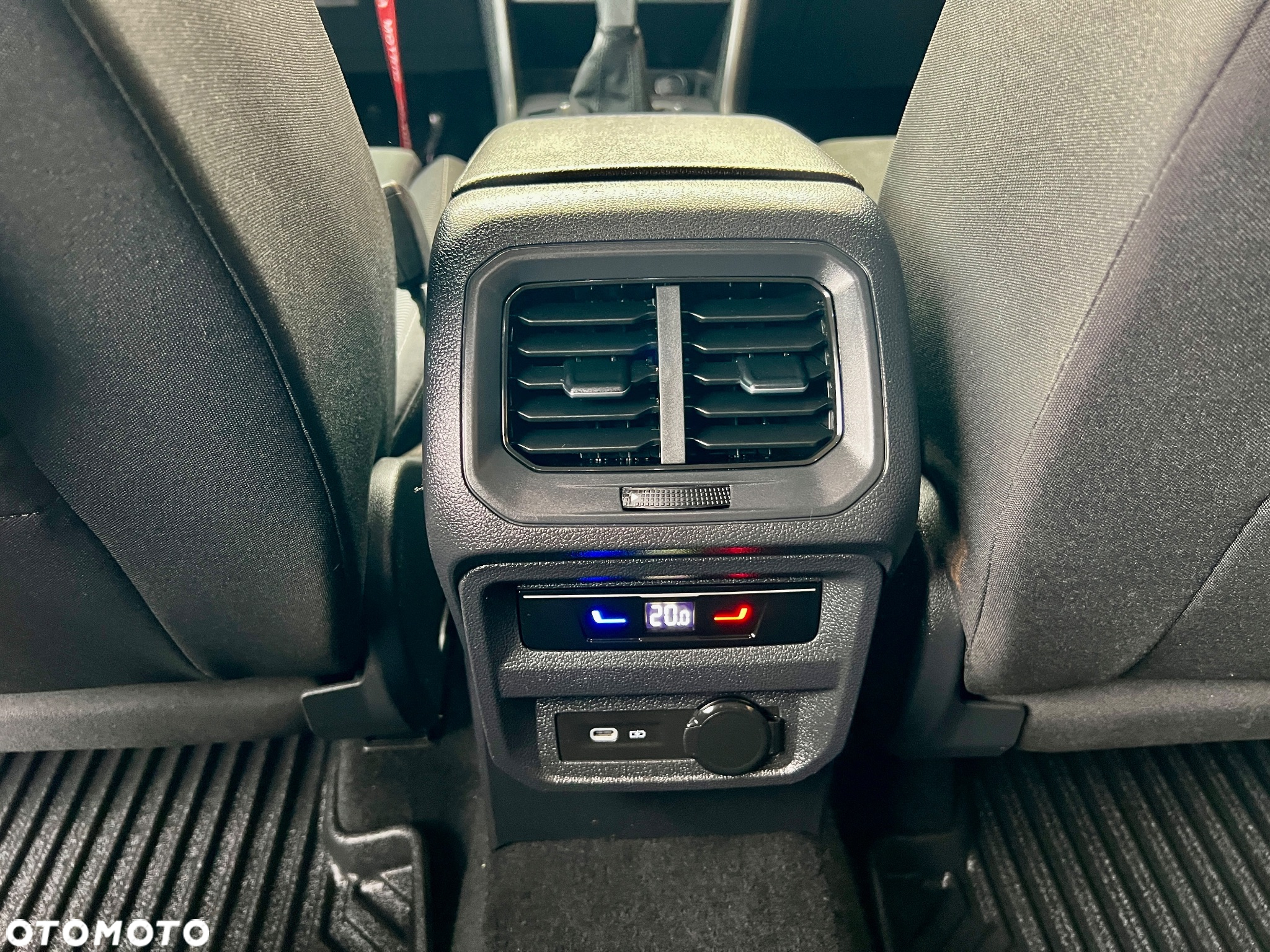 Volkswagen Tiguan 1.5 TSI ACT OPF Comfortline - 33
