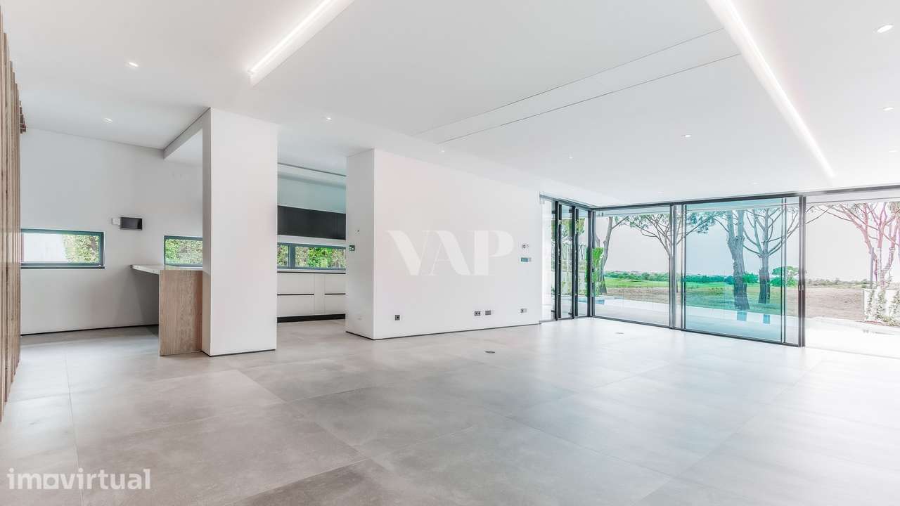 Moradia Contemporânea 5 Quartos Frente Golfe, Vilamoura - Grande imagem: 2/46
