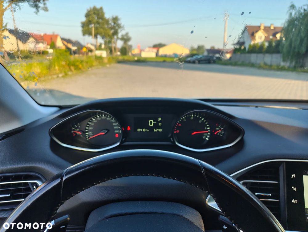 Peugeot 308 BlueHDi 130 EAT8 Stop & Start Allure - 18