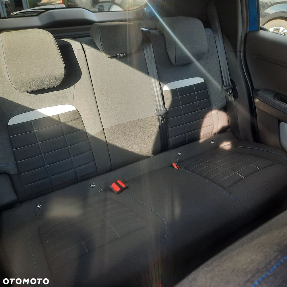 Citroën C3 1.2 mHEV Plus - 11