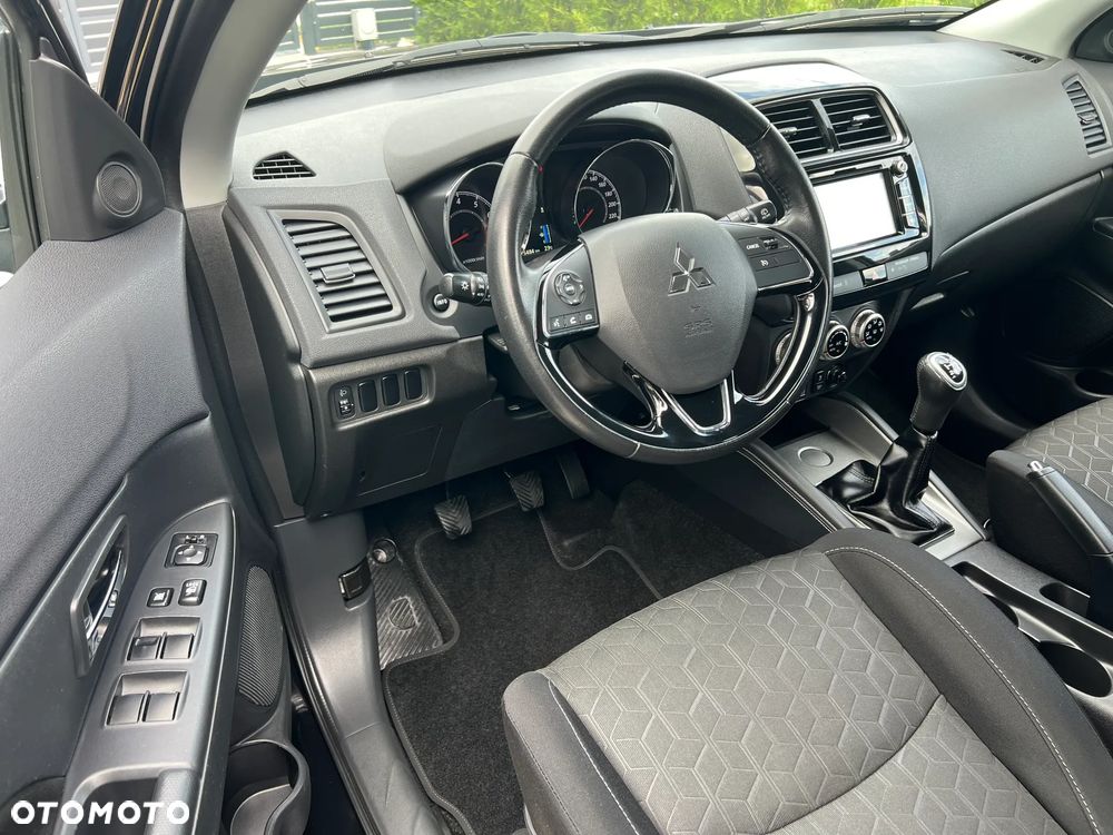 Mitsubishi ASX 2.0 2WD Intro Edition+ - 25