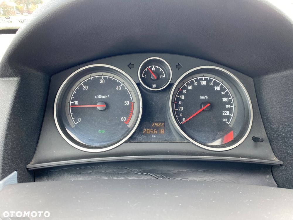 Opel Astra 1.7 CDTI - 12