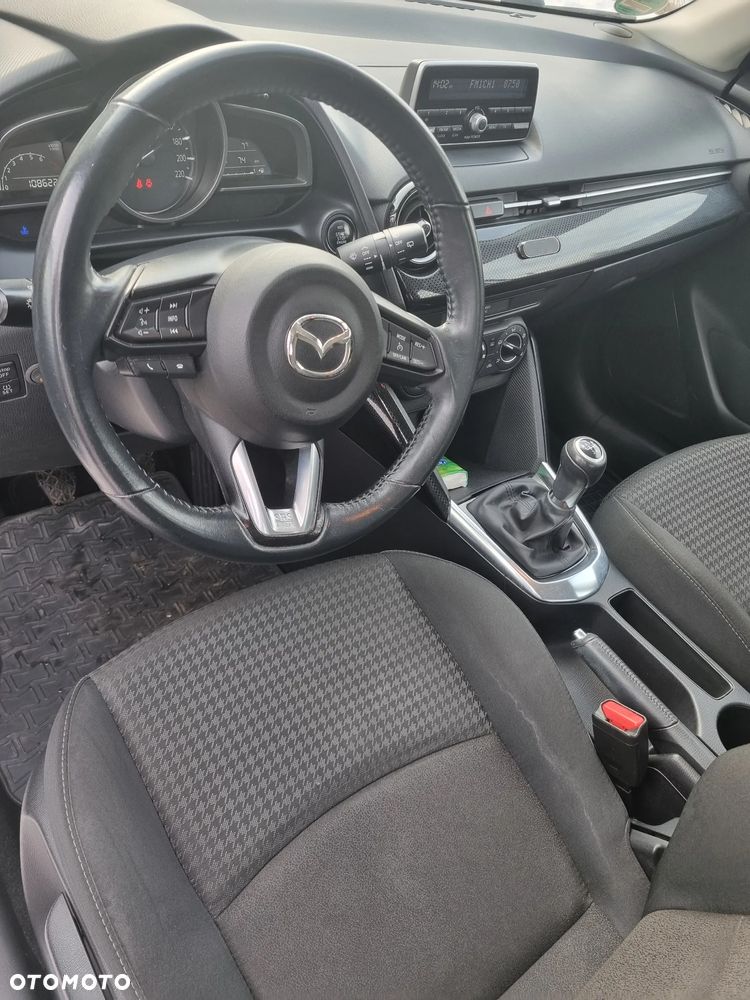Mazda 2 - 15