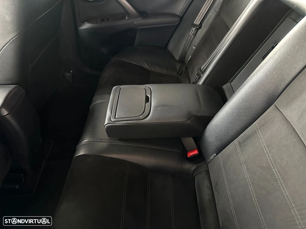 Toyota Avensis SW 2.0 D-4D Luxury+GPS - 14