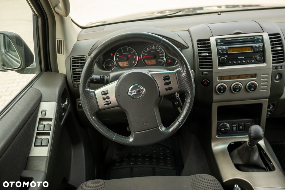 Nissan Pathfinder 2.5 dCi Premium - 17