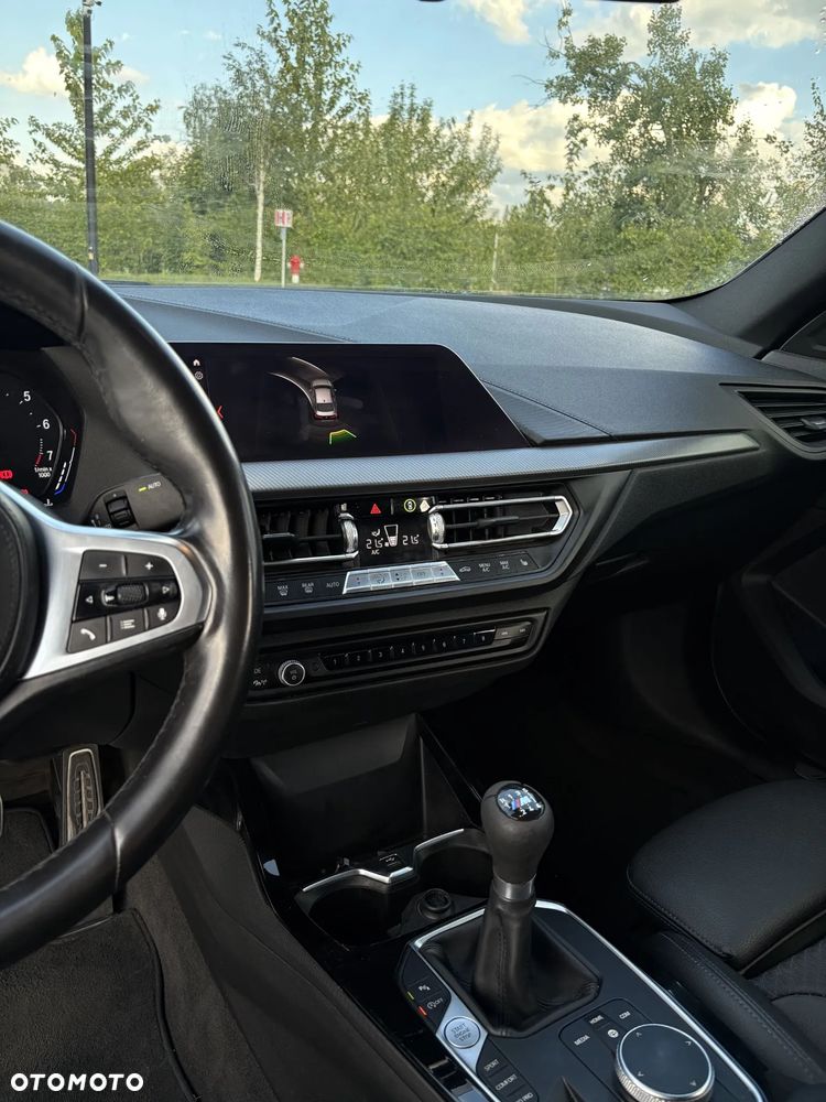 BMW Seria 2 218i M Sport - 13