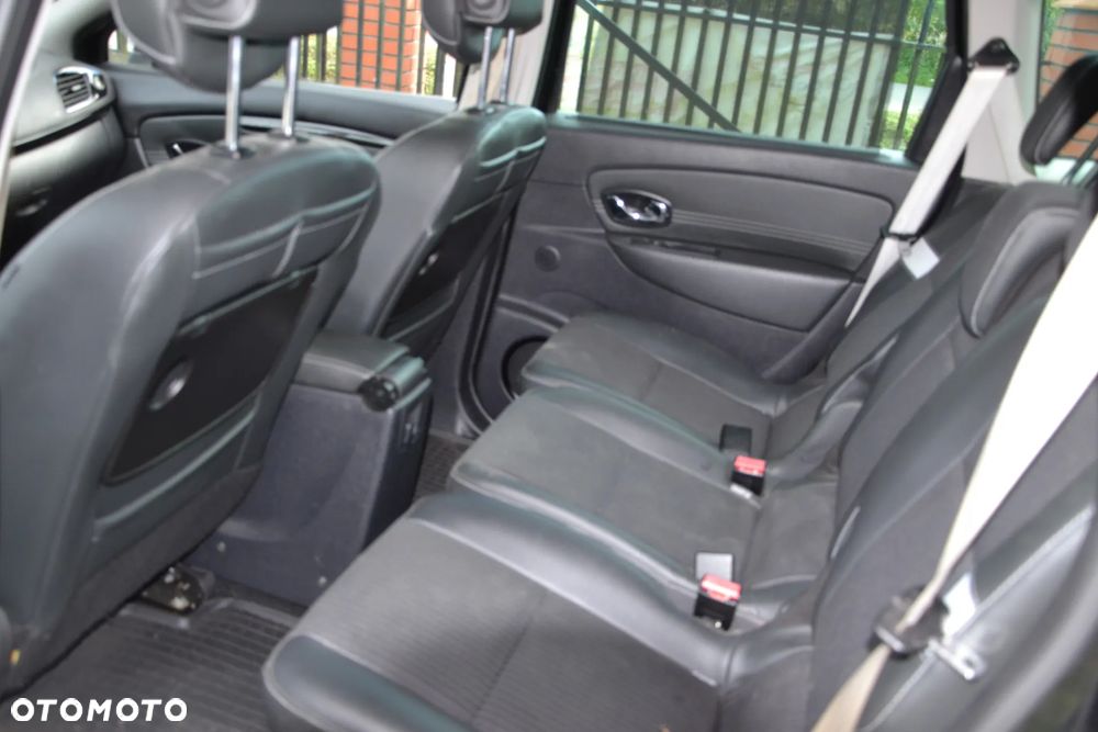 Renault Scenic TCe 130 Bose Edition - 11