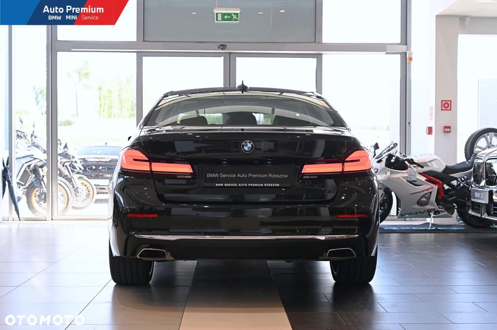 BMW Seria 5 540i xDrive mHEV Luxury Line - 20