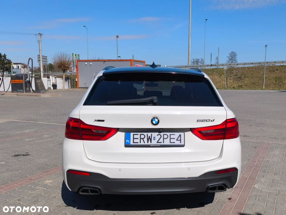 BMW Seria 5 520d xDrive M Sport sport - 11