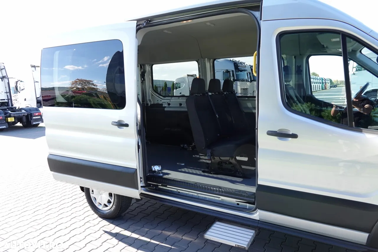 Ford TRANSIT / 6 locuri + Acces scaun cu rotile / Pentru persoane cu dizabilități / 2021 / DUPĂ CONTRACTUL DE SERVICE - 26